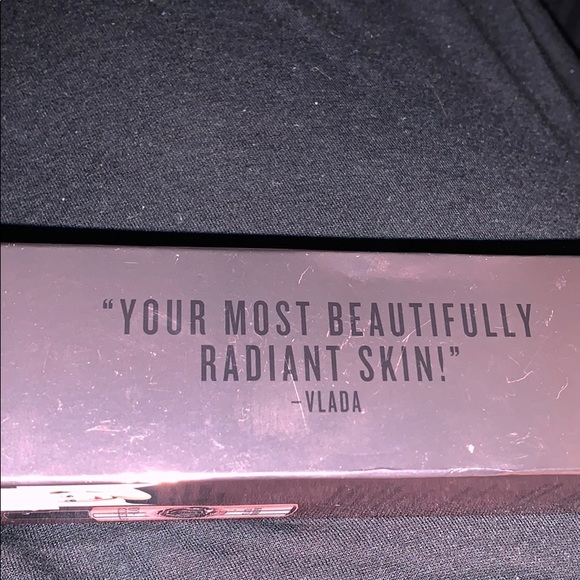 NIB Smashbox Petal Metal Shimmer Spray - Smashbox limited edition hard to find - Picture 4 of 4